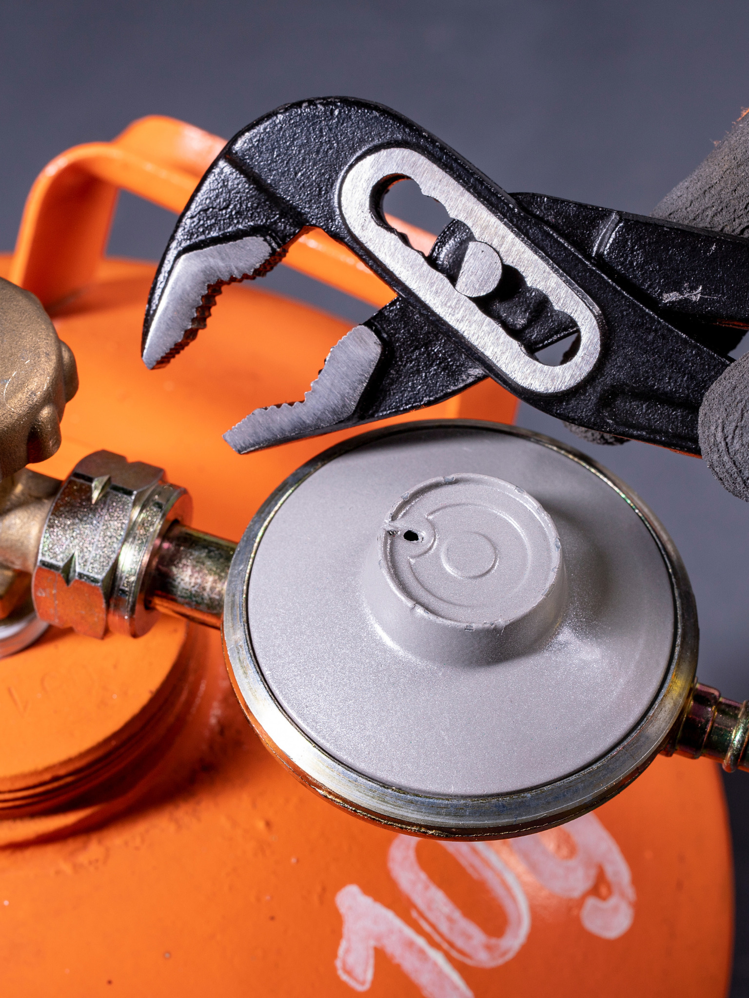 gas safe registered engineer near me Bradford, BD1-BD22